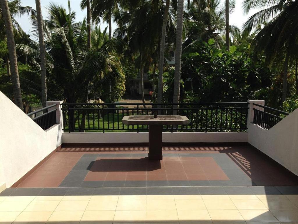 Sagarika Beach Hotel Moragalla Luaran gambar