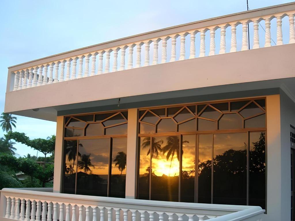 Sagarika Beach Hotel Moragalla Luaran gambar