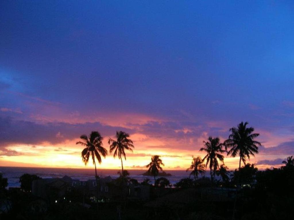 Sagarika Beach Hotel Moragalla Luaran gambar