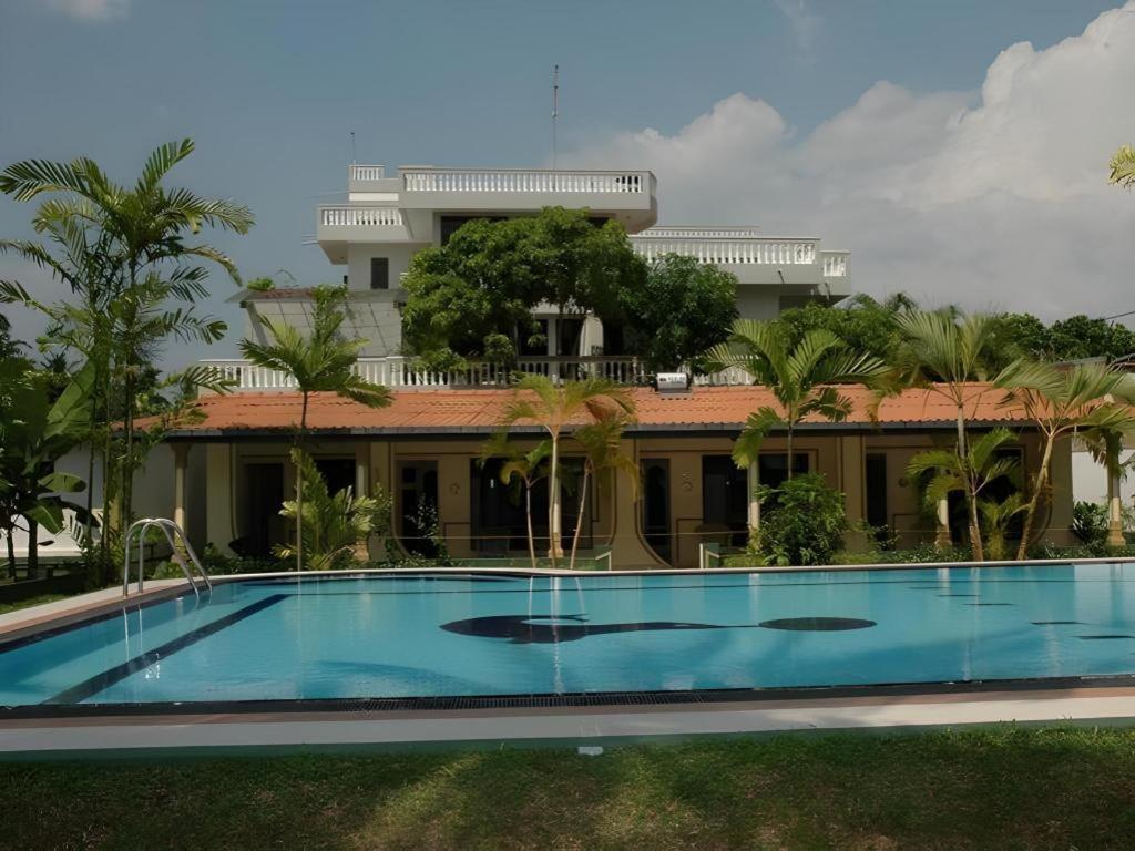Sagarika Beach Hotel Moragalla Luaran gambar