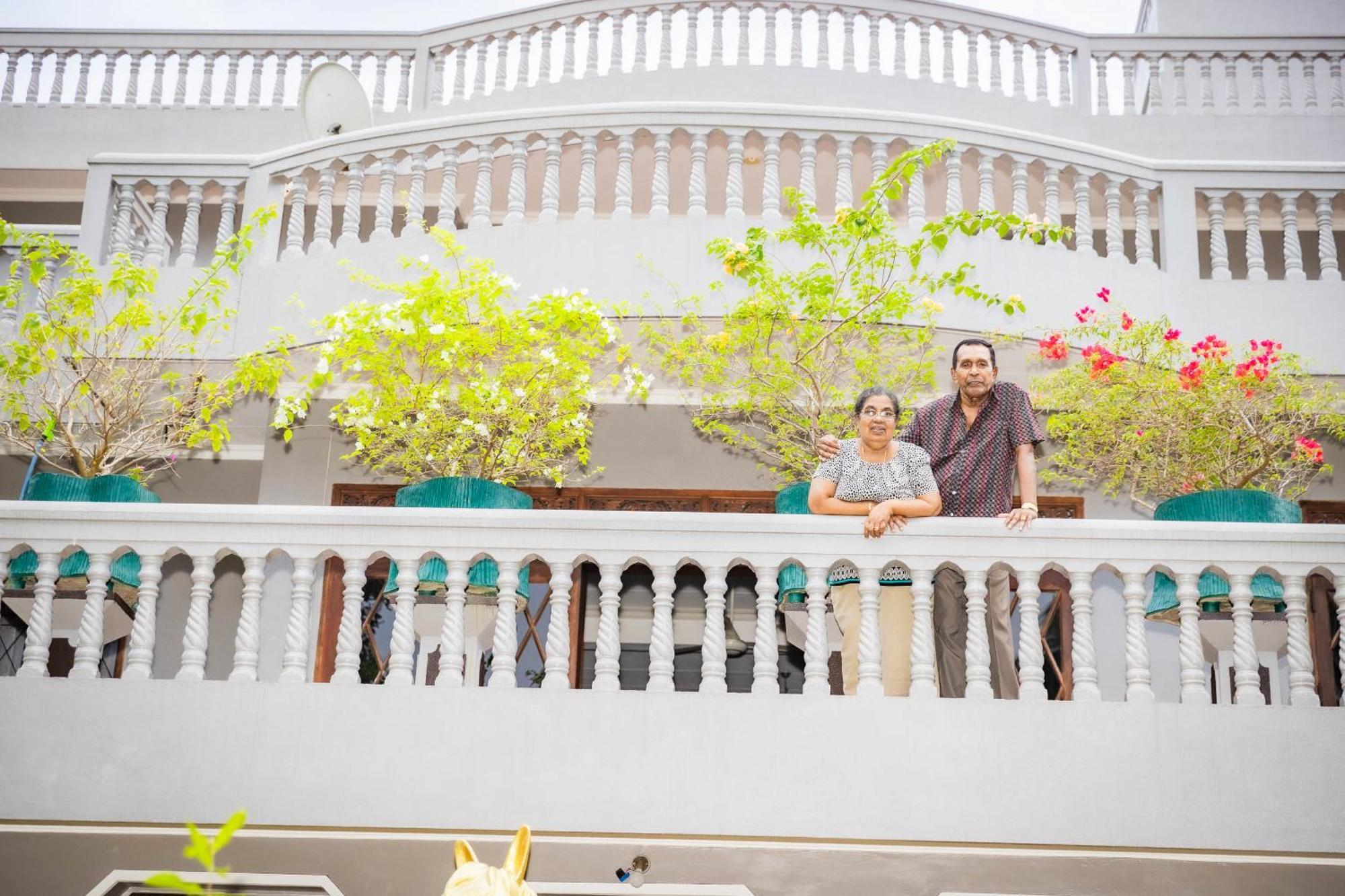 Sagarika Beach Hotel Moragalla Luaran gambar